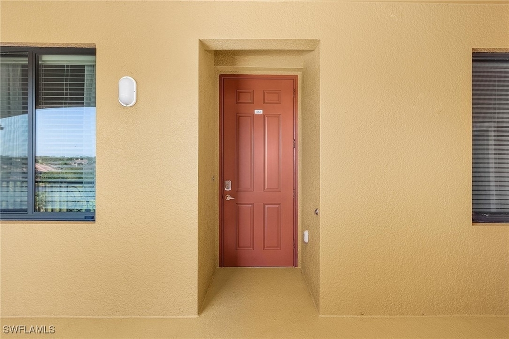9731 Acqua Court - Photo 0