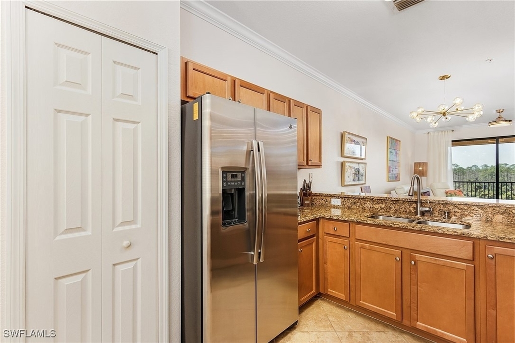 9731 Acqua Court - Photo 1