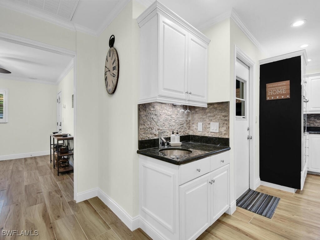 637 103rd Avenue N - Photo 14