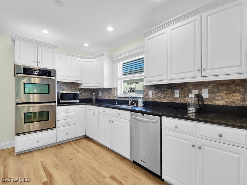637 103rd Avenue N - Photo 11