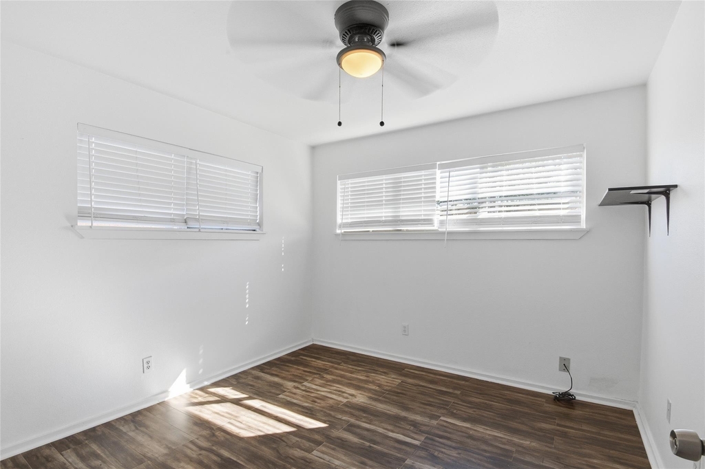 5010 Ennis S Street - Photo 9