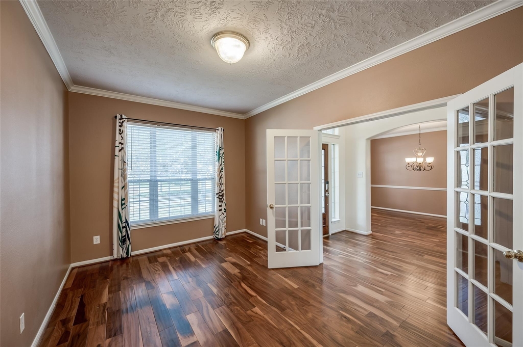 3402 Caloway Court - Photo 6