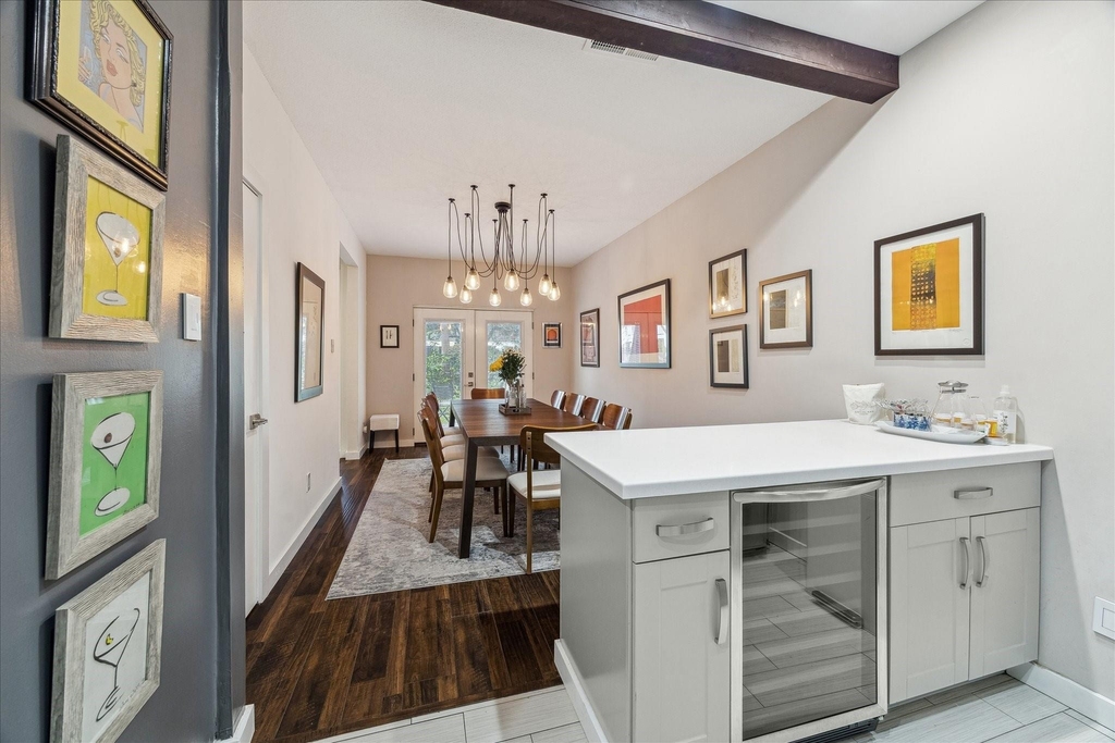 2100 Tanglewilde Street - Photo 9