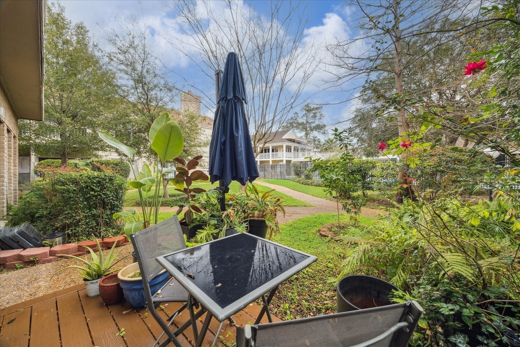 2100 Tanglewilde Street - Photo 17