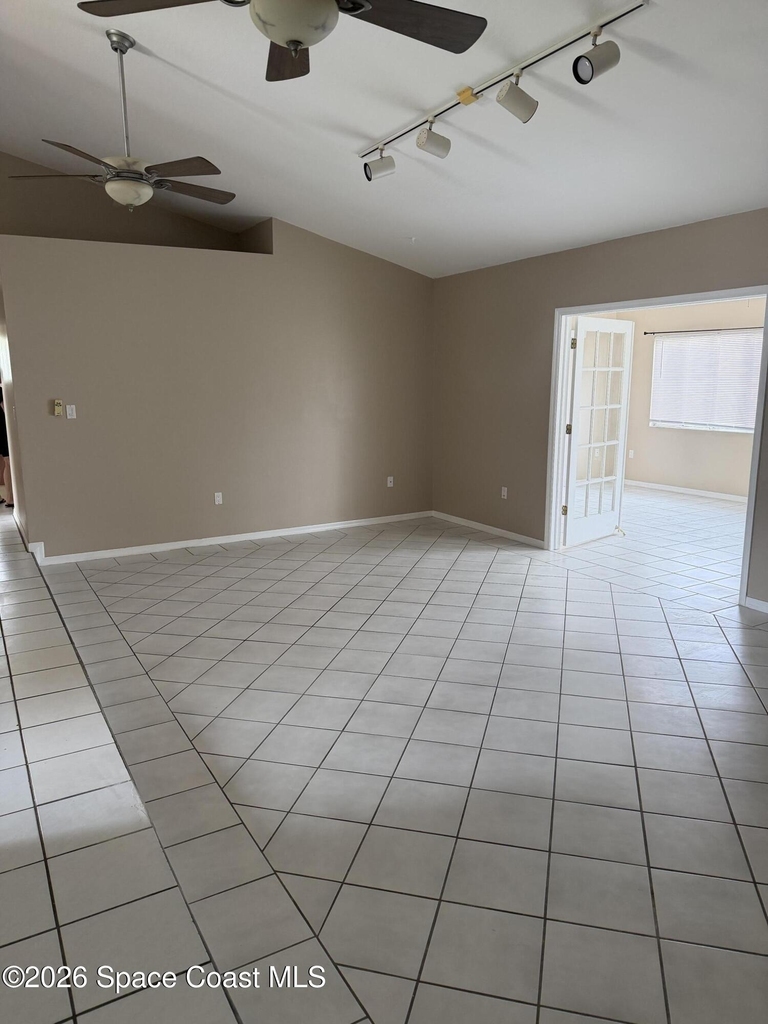 1337 Helvenston Street Nw - Photo 4