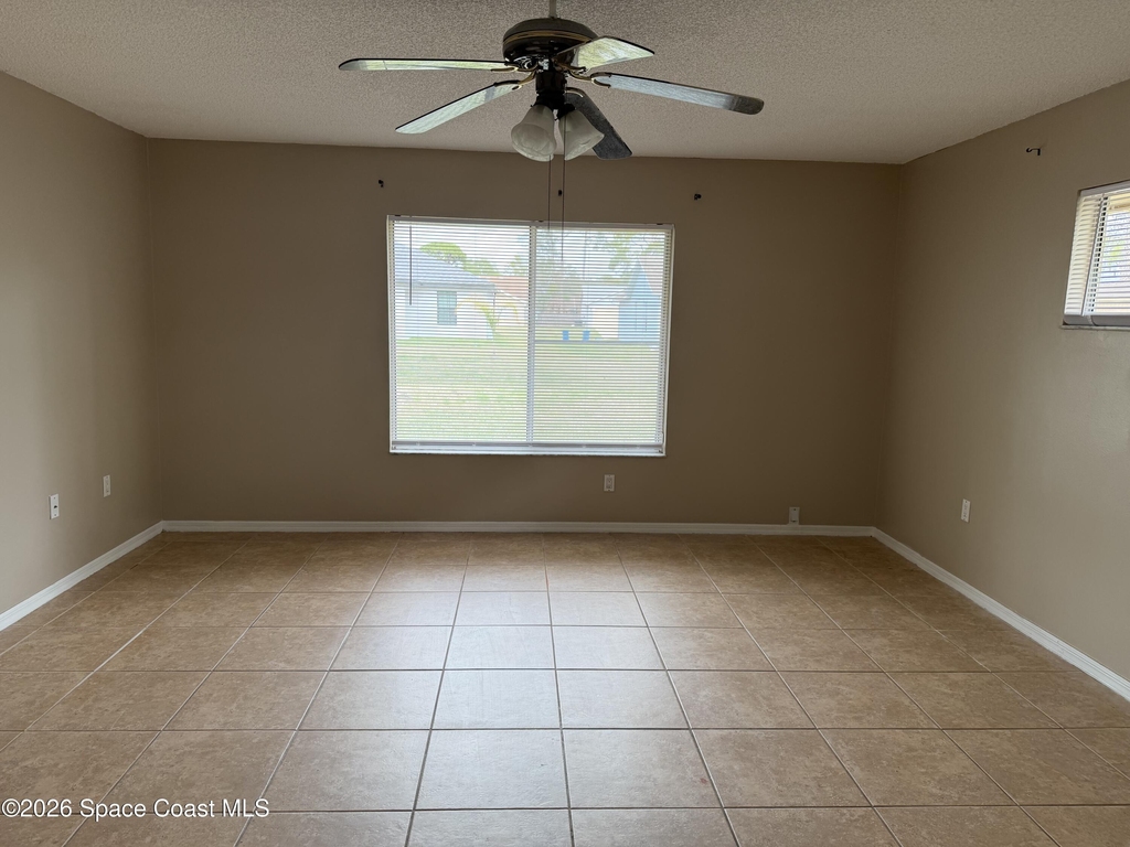 1337 Helvenston Street Nw - Photo 7