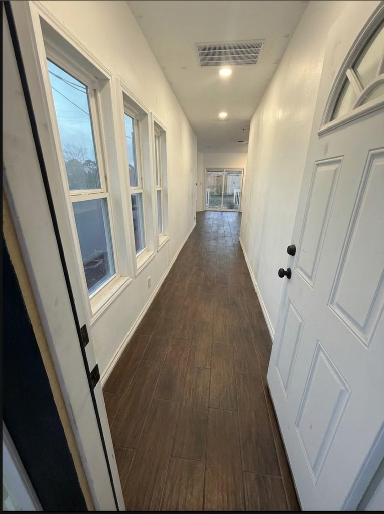 5519 Osprey Drive - Photo 1