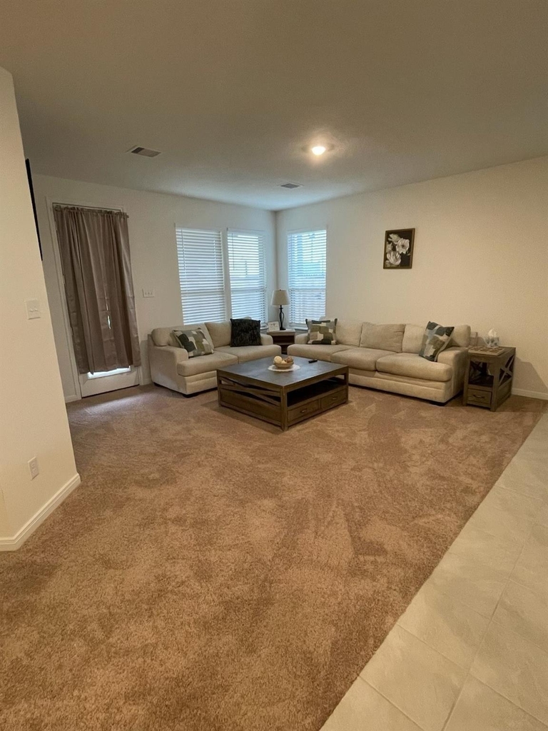 3019 Kastania Lane N - Photo 7
