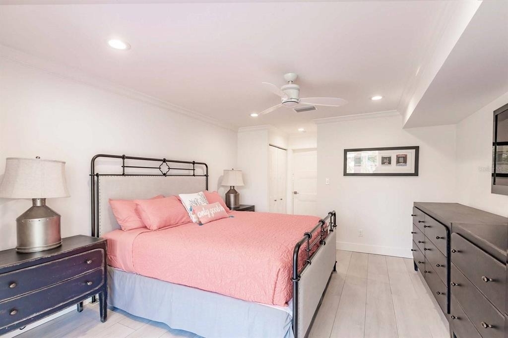 1125 W Peppertree Drive - Photo 20