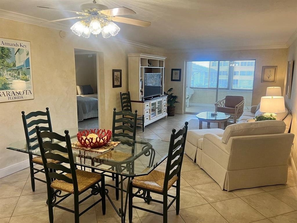 1125 W Peppertree Drive - Photo 3