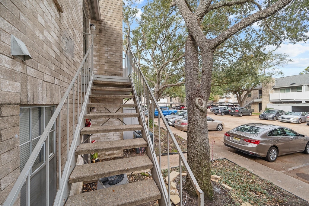 10733 Braes Bend Drive - Photo 3