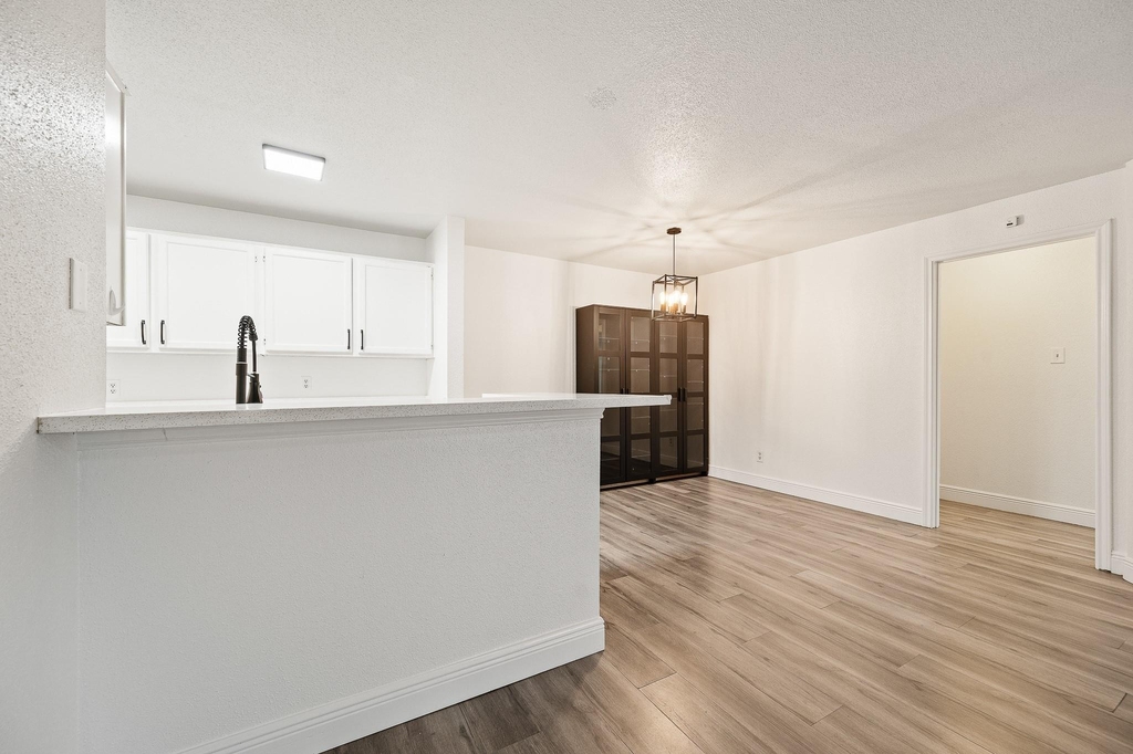 10733 Braes Bend Drive - Photo 11