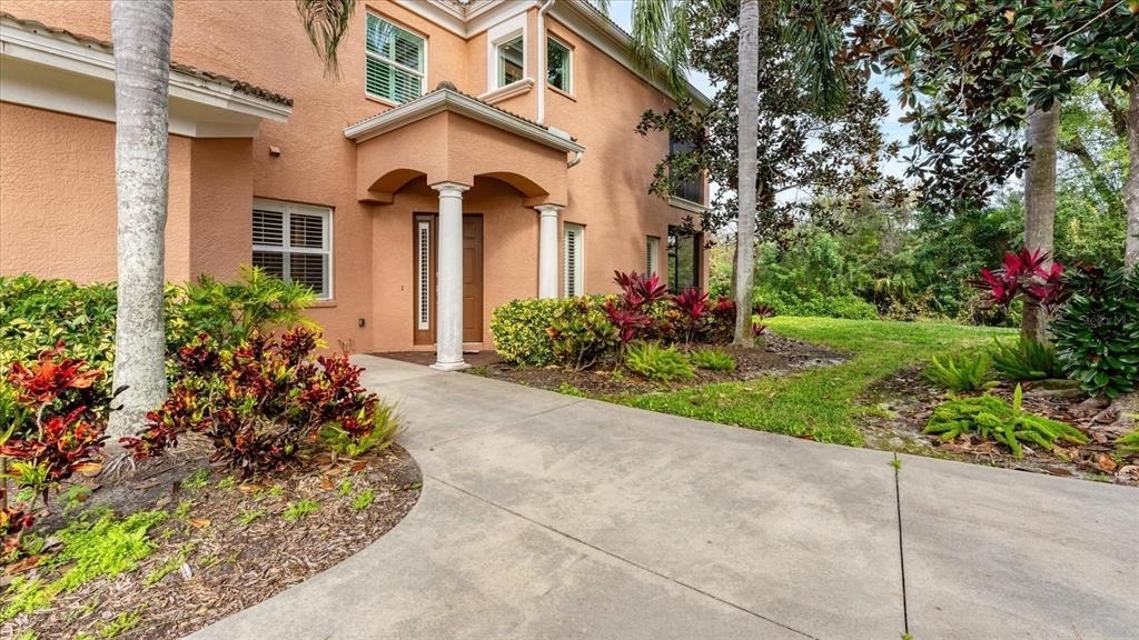 5433 46th Court W - Photo 1