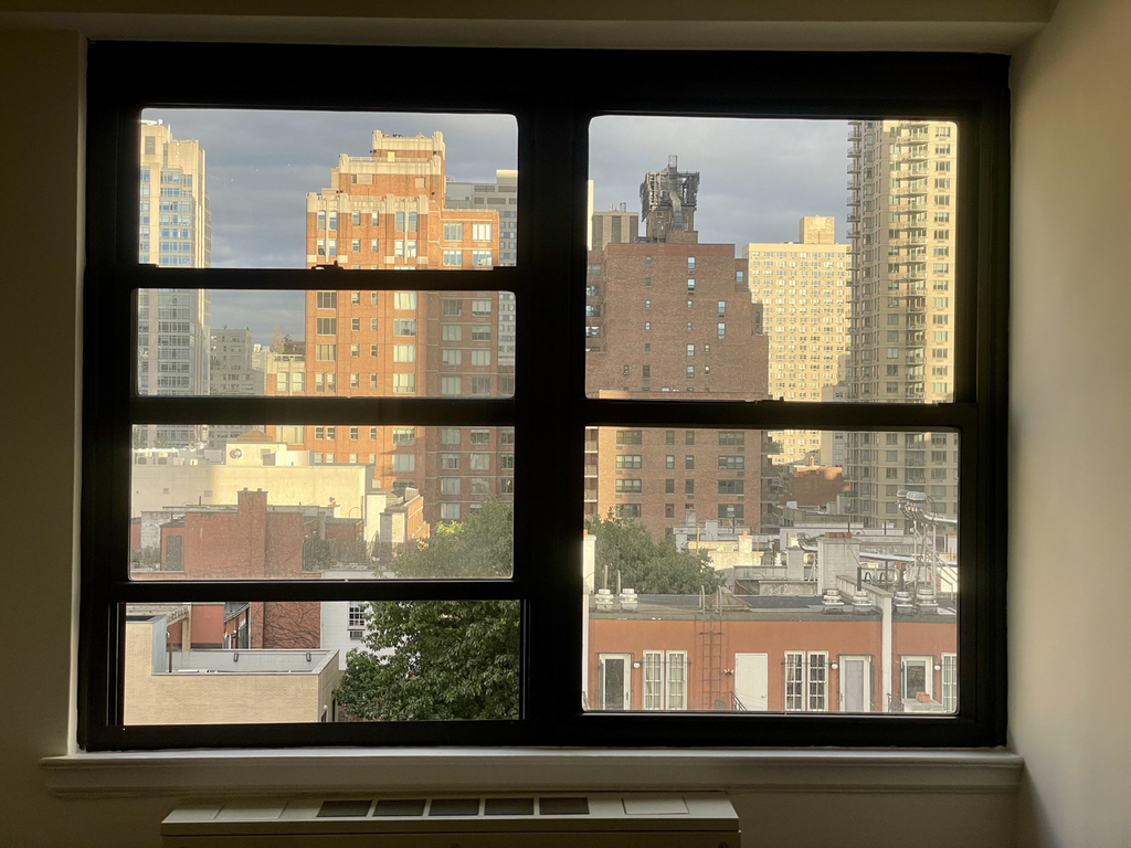 East 82nd / 2nd Ave - Photo 4