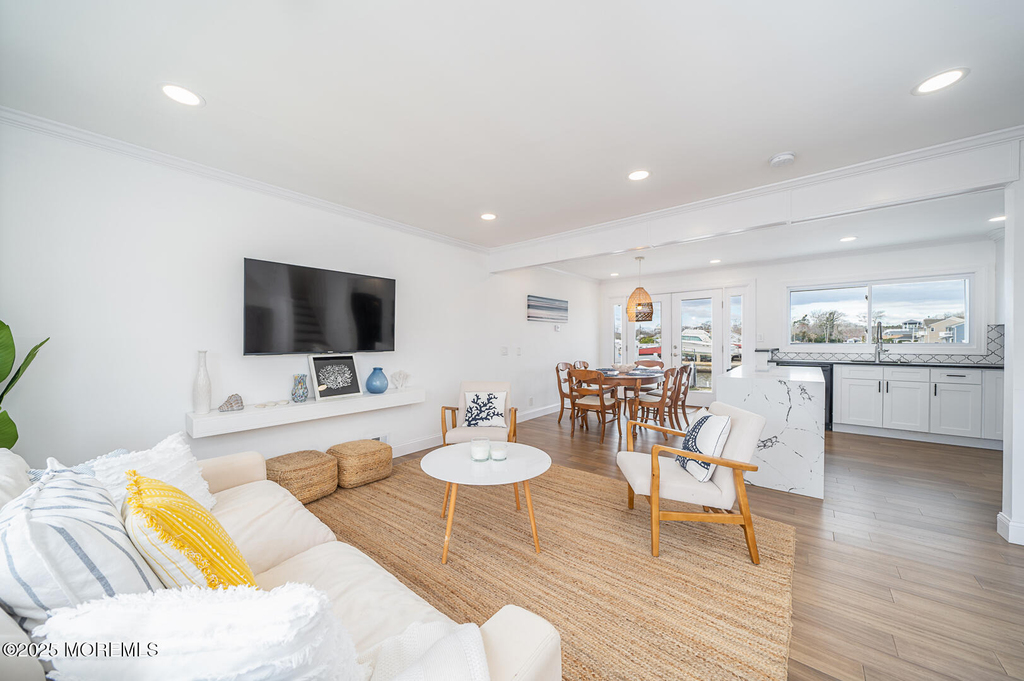 58 E Lagoona Drive - Photo 0