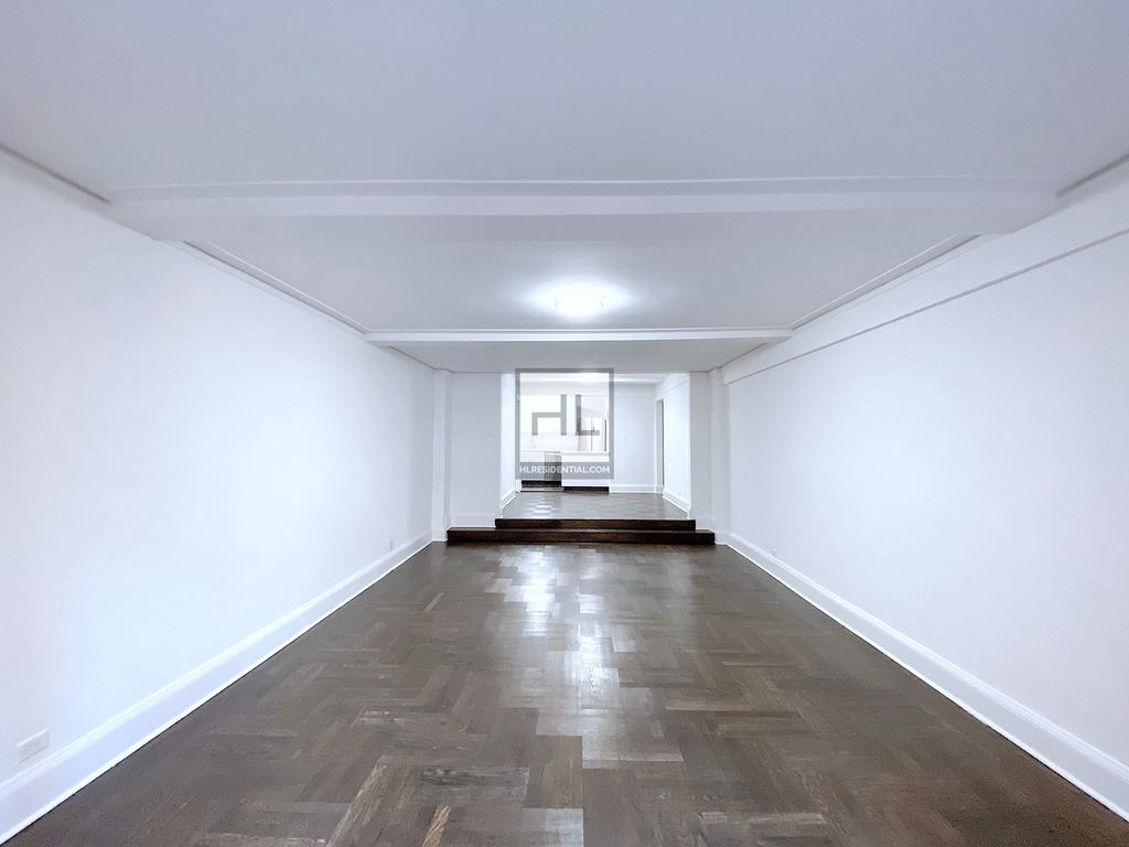 East 38th Street - Photo 2