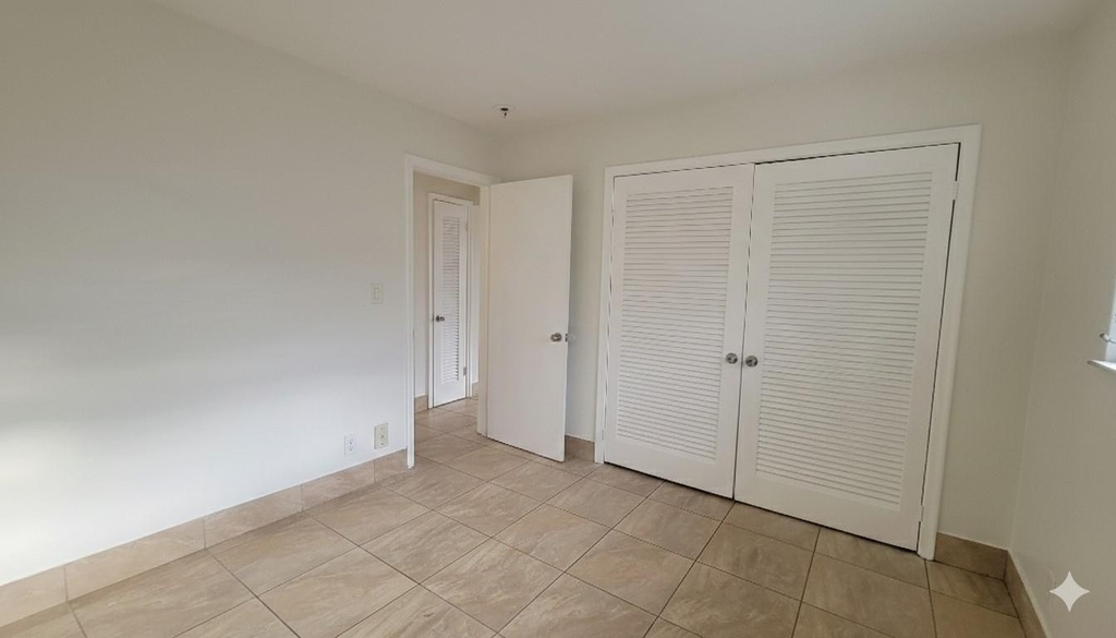 1821 Ne 56th Street - Photo 5