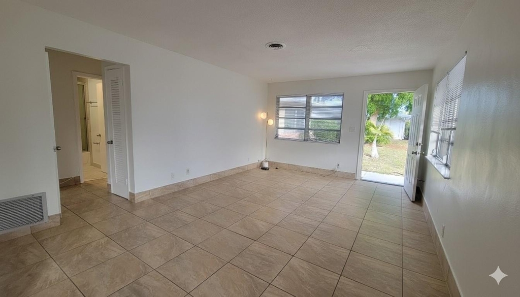 1821 Ne 56th Street - Photo 0