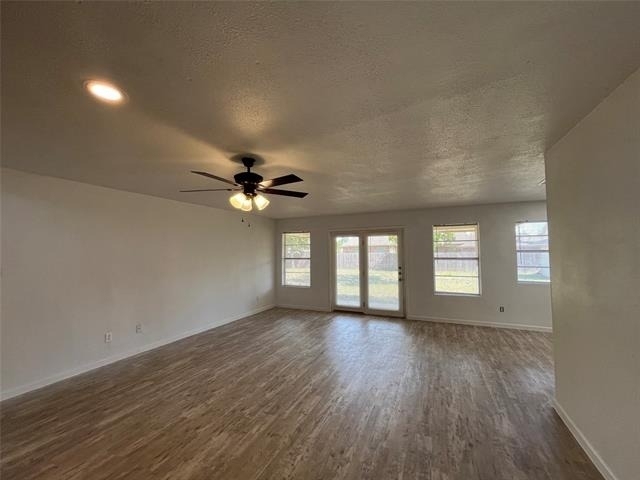 6415 Circo Drive - Photo 5