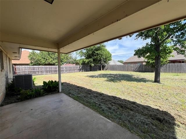 6415 Circo Drive - Photo 17