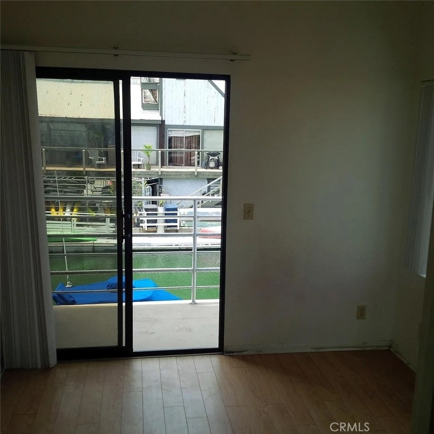 16857 Bayview - Photo 2
