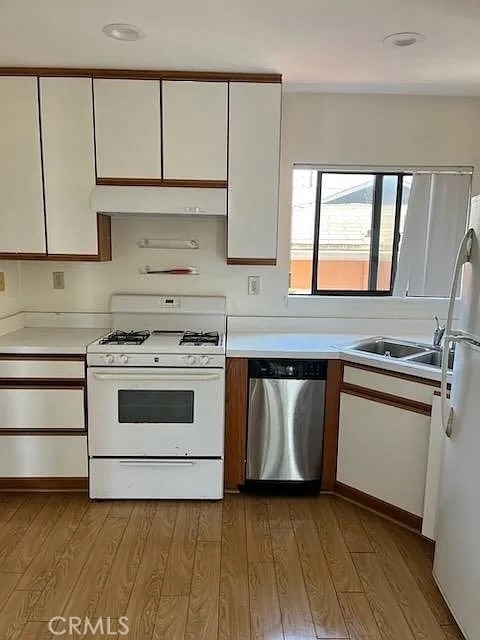 16857 Bayview - Photo 4