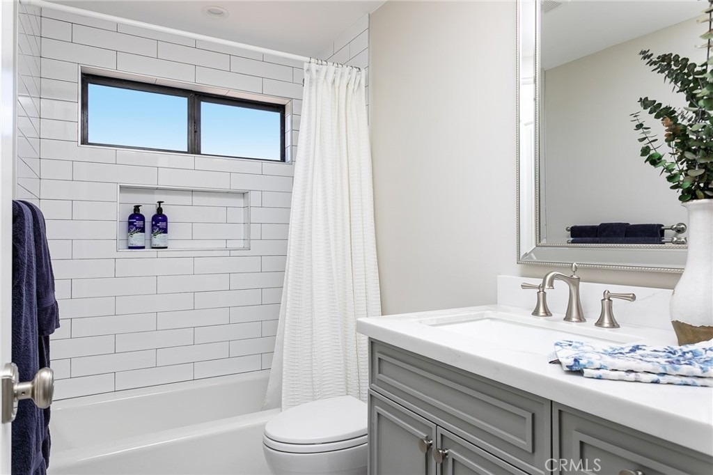 16857 Bayview - Photo 19