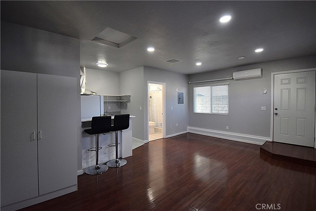 15414 Kinzie Street - Photo 7