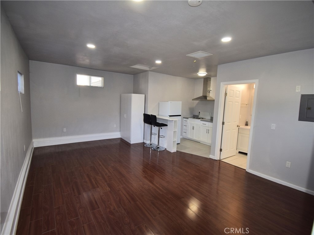 15414 Kinzie Street - Photo 2
