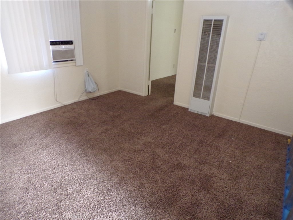 845 6th Street - Photo 4