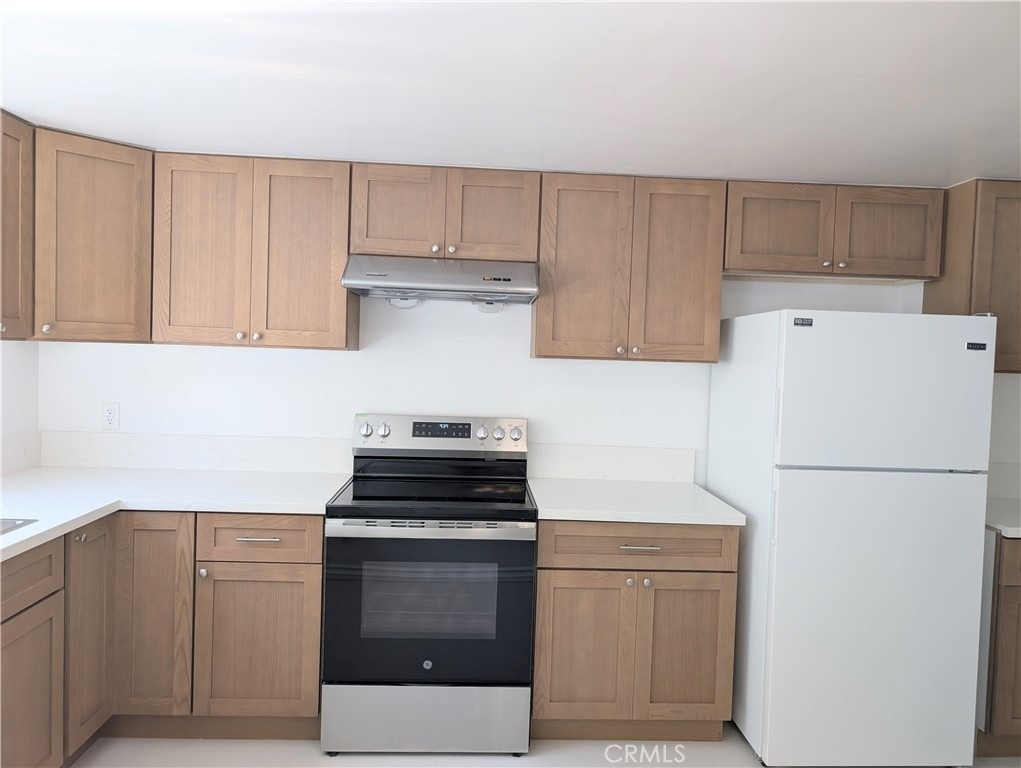 630 W Huntington - Photo 6