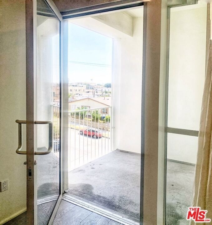 1038 S Mariposa Avenue - Photo 23