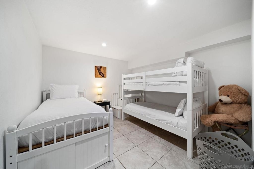 4260 Eastridge Dr - Photo 43