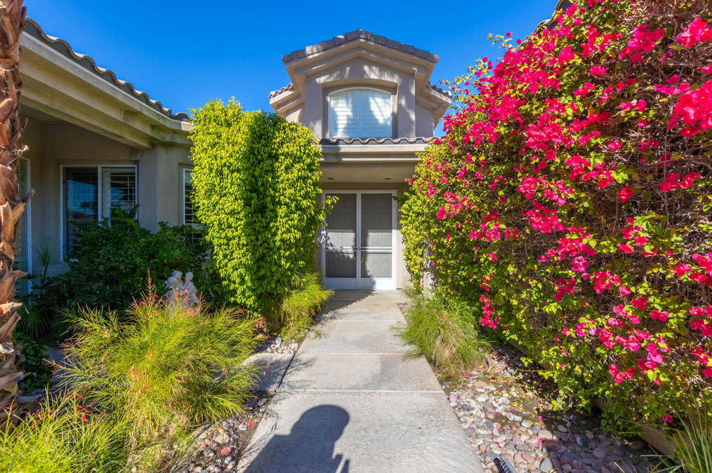 4 Bentley Road - Photo 1