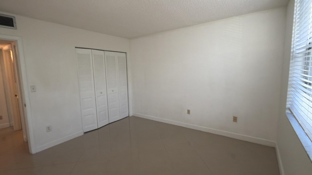 7380 Nw 18th Street - Photo 9