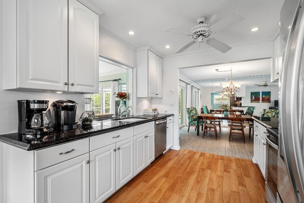 1120 Morse Boulevard - Photo 2