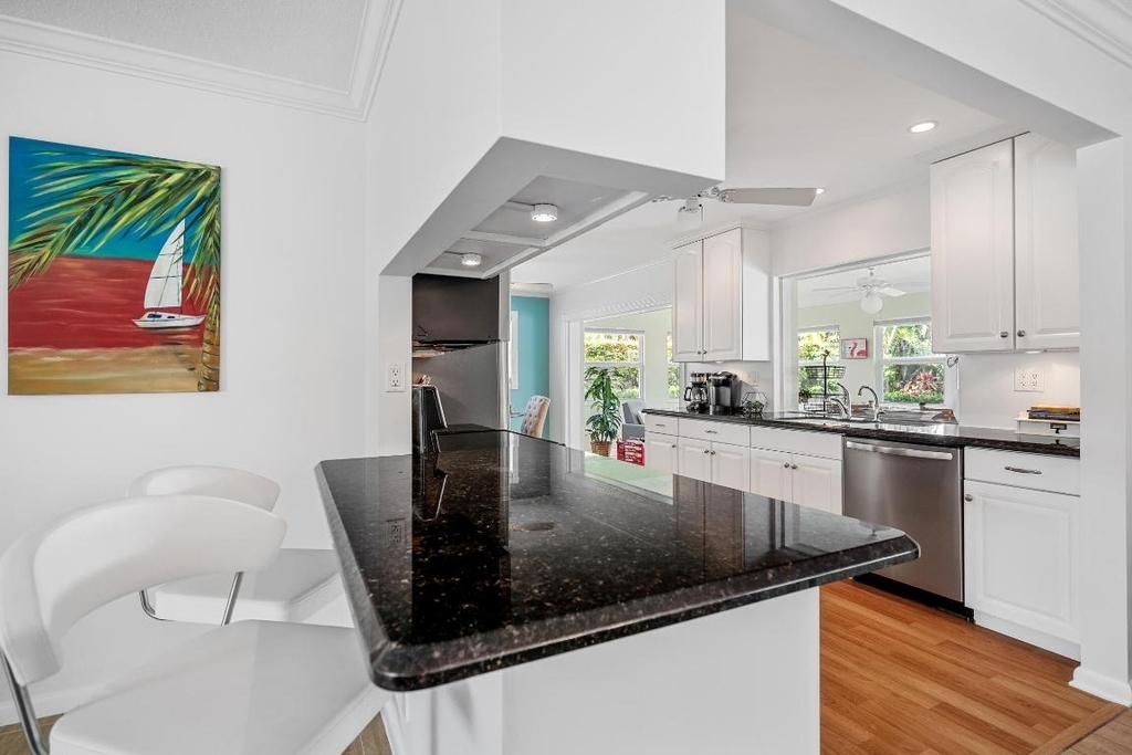 1120 Morse Boulevard - Photo 4