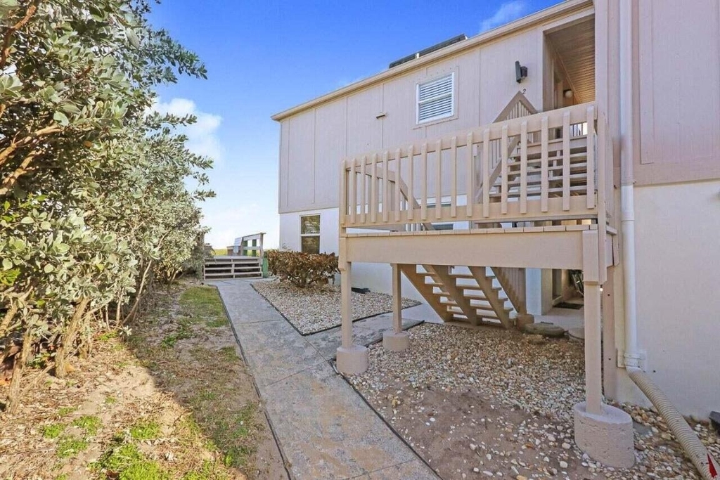 1501 Ne Ocean Boulevard - Photo 10