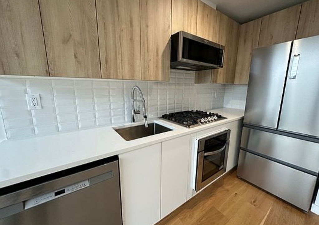 30-18 14th Street - Photo 1