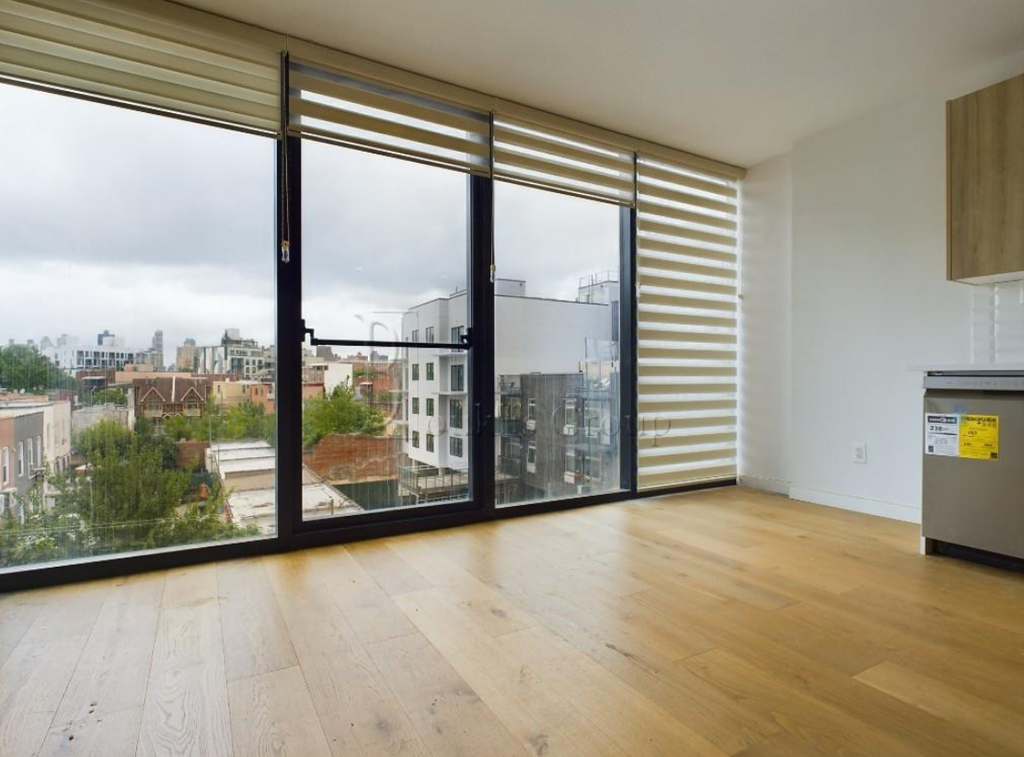30-18 14th Street - Photo 2