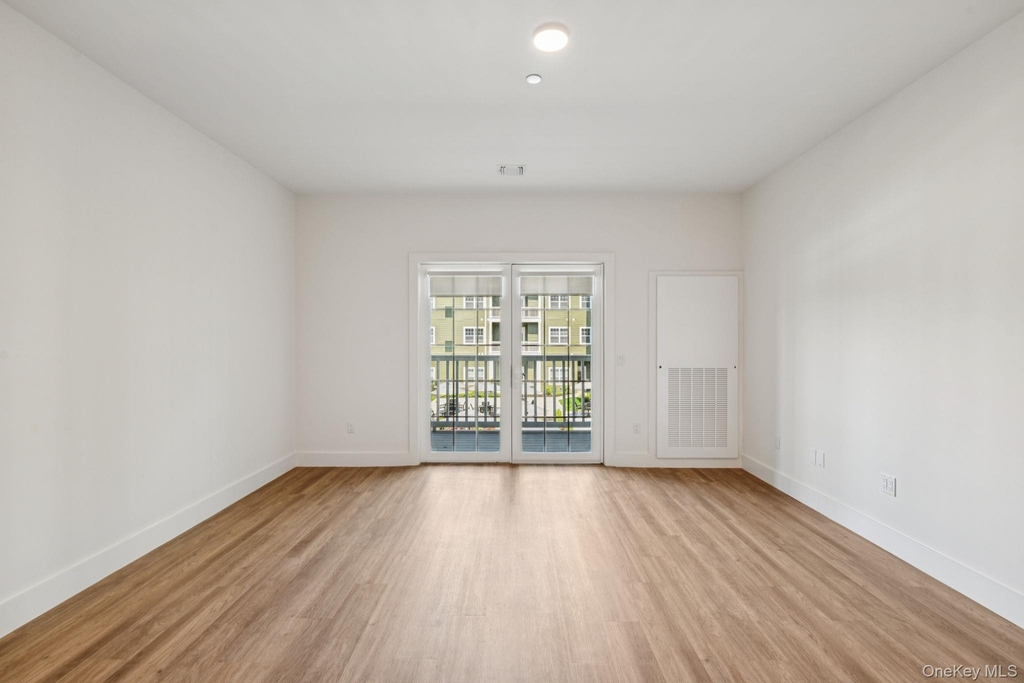 4180 Sunrise Highway - Photo 13