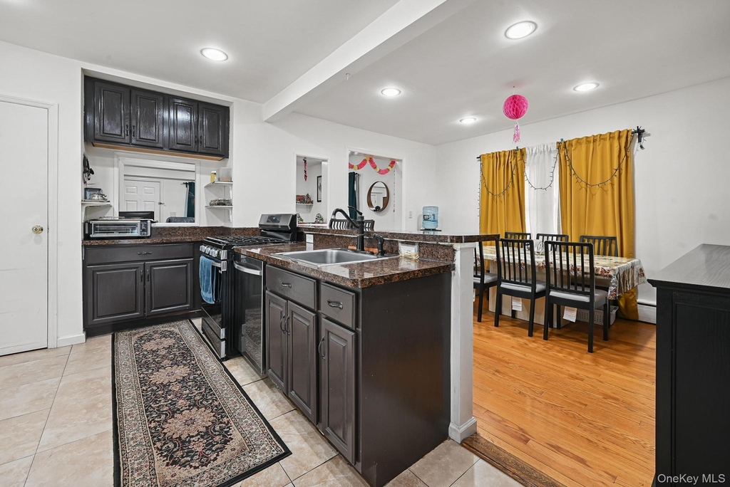 13 Herbert Avenue - Photo 4