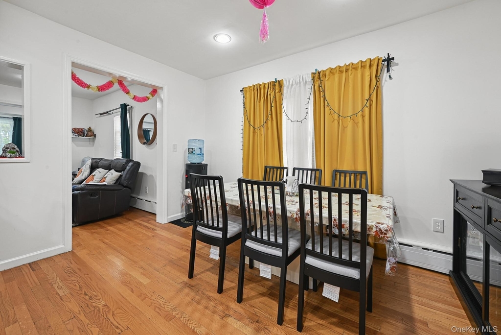 13 Herbert Avenue - Photo 3