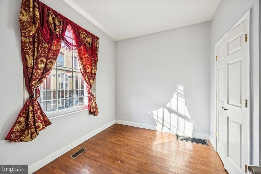 1625 Edgley Street - Photo 13