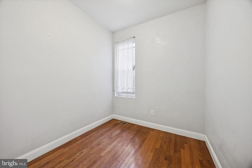 1625 Edgley Street - Photo 11