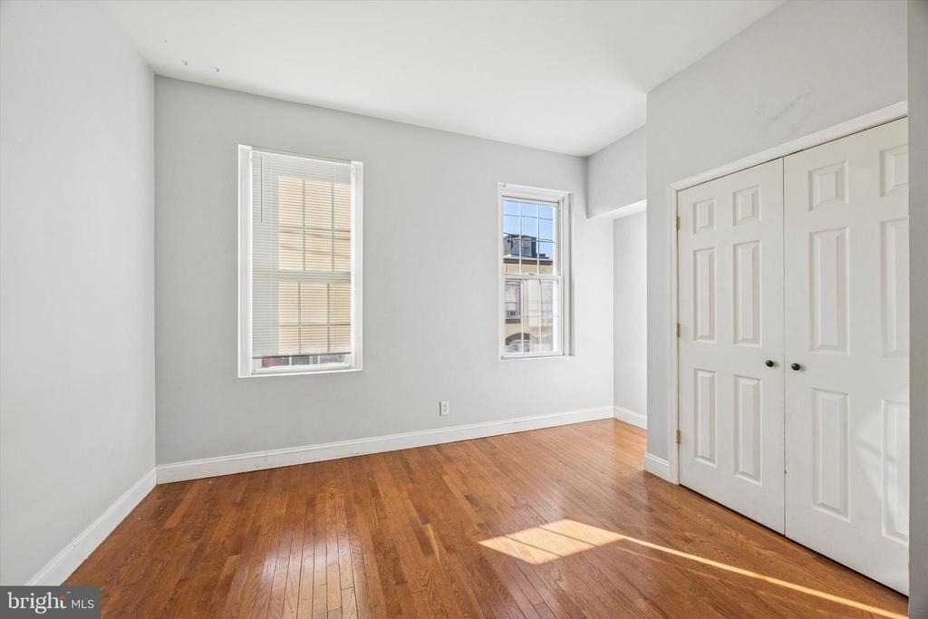1625 Edgley Street - Photo 5