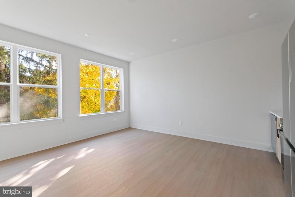 5521 Wayne Avenue - Photo 13