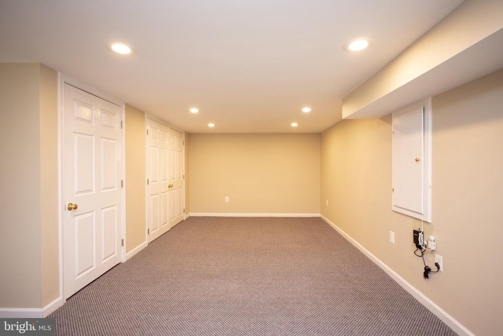 2104 Steuben Way - Photo 11