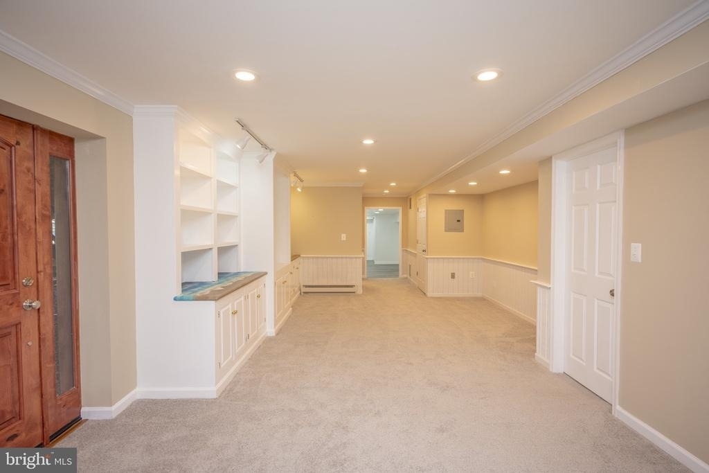 2104 Steuben Way - Photo 9