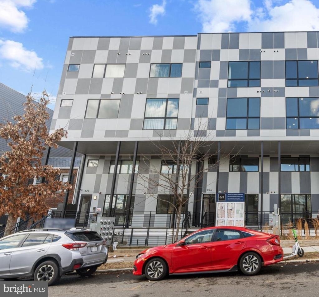 820 18th Street Ne - Photo 0
